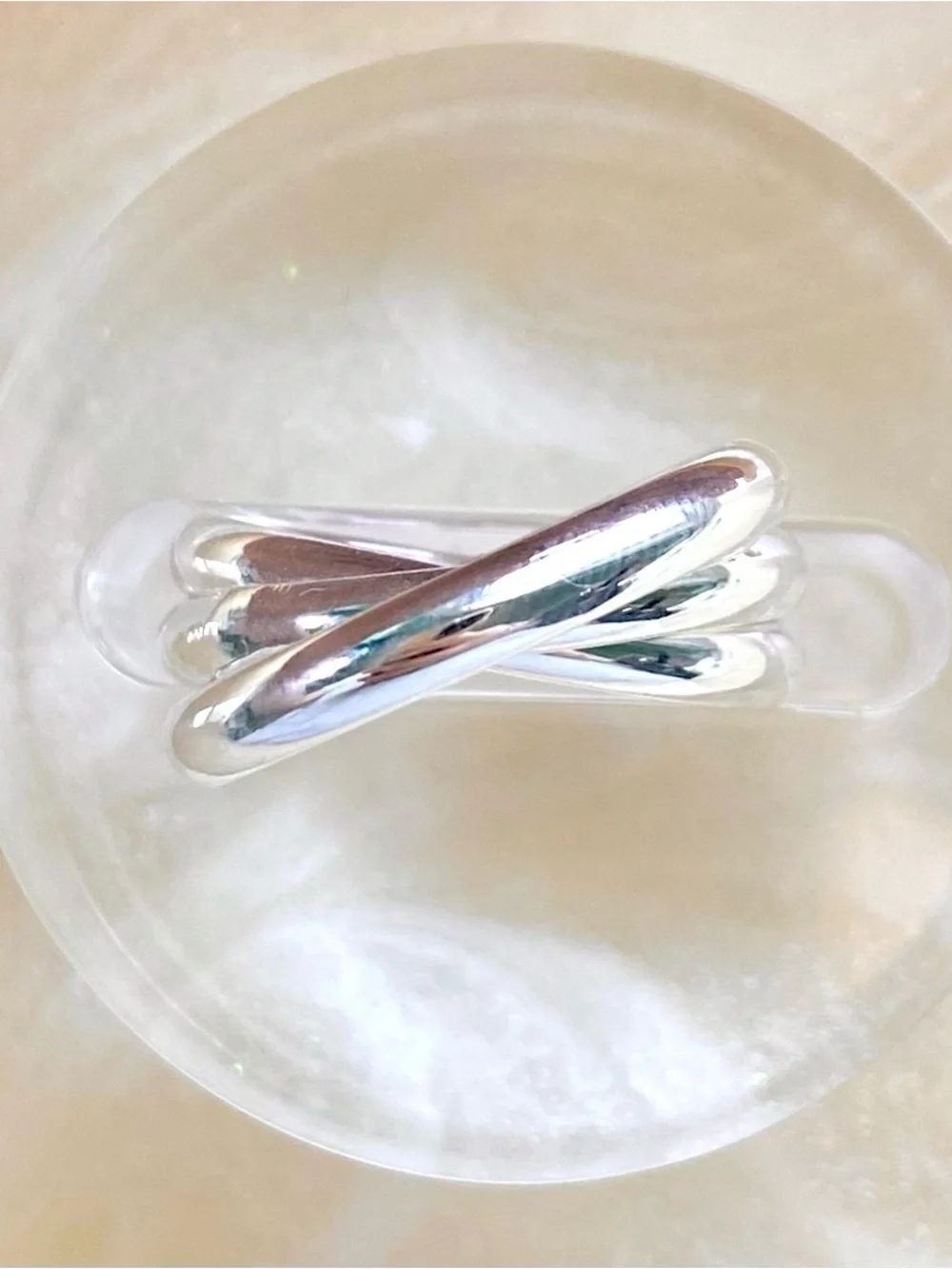 Silver Cross-Over Band Ring - Silver